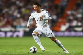 1-0！欧冠悲喜夜：利物浦力克皇马，巴黎翻车，拜仁枪手四连胜，2021欧冠利物浦对皇马