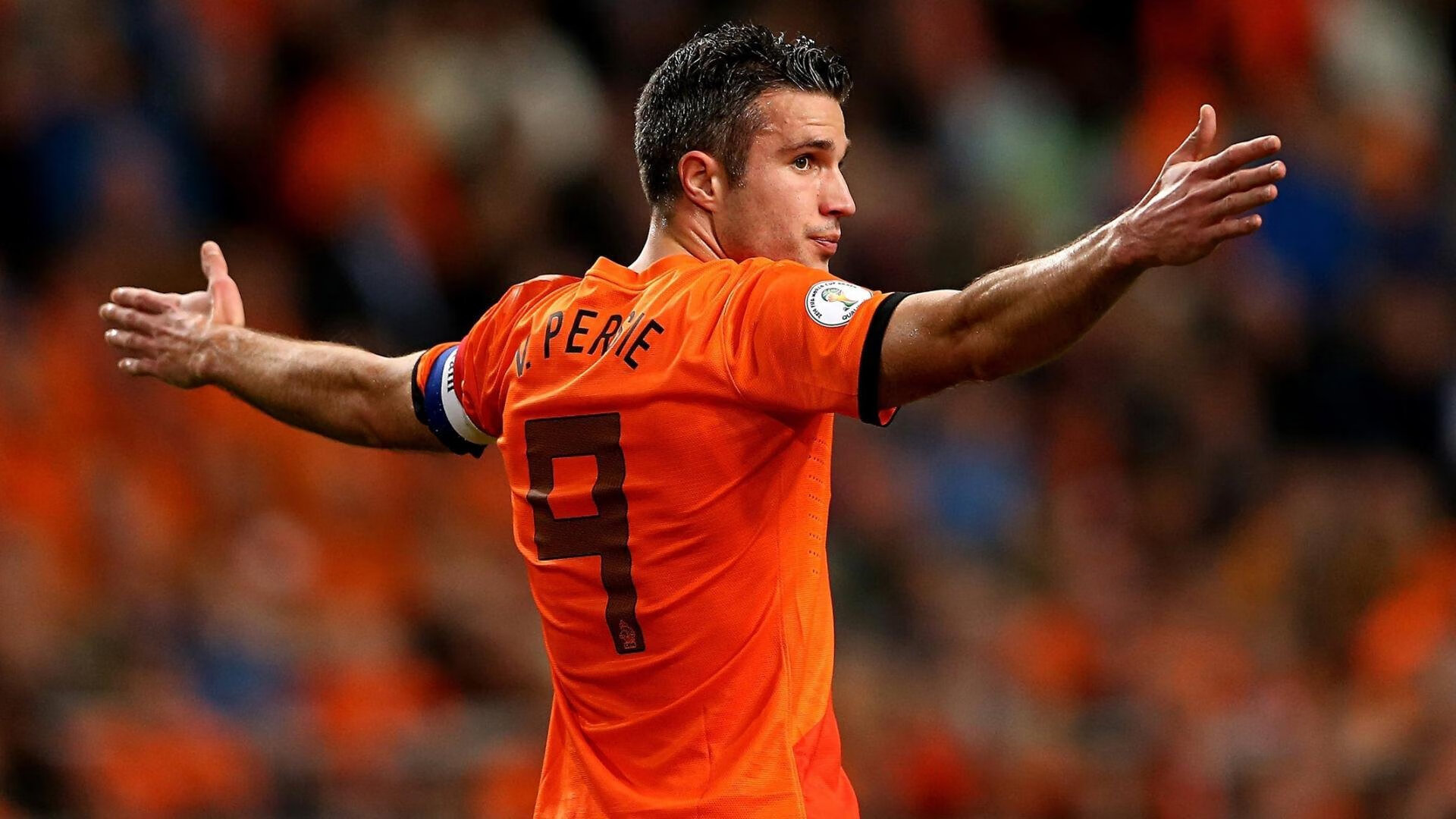 中国足球青少年训练装备采购计划启动，全国青少年足球训练营